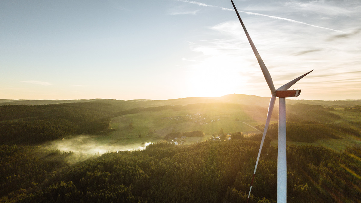 16---Manufacturing-Wind-Turbines.jpg